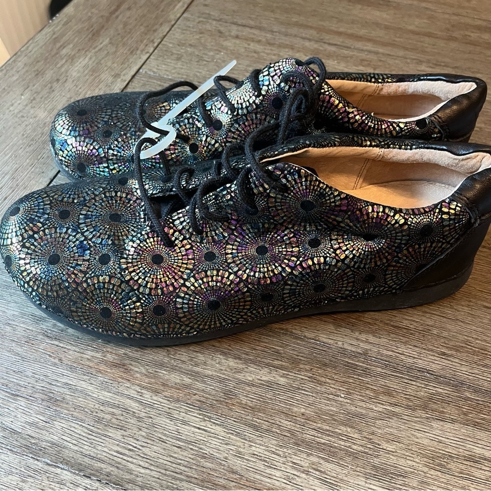 Alegria Women's Black Iridescent Mosaic Lace-Up Sneakers
